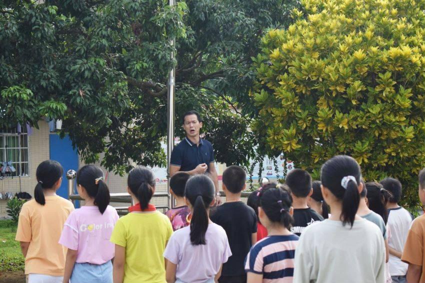 我的车有两把钥匙被朋友拿走一把，怎么防止他在我不知道的情况下把车开走呢？-你的有问必答平台